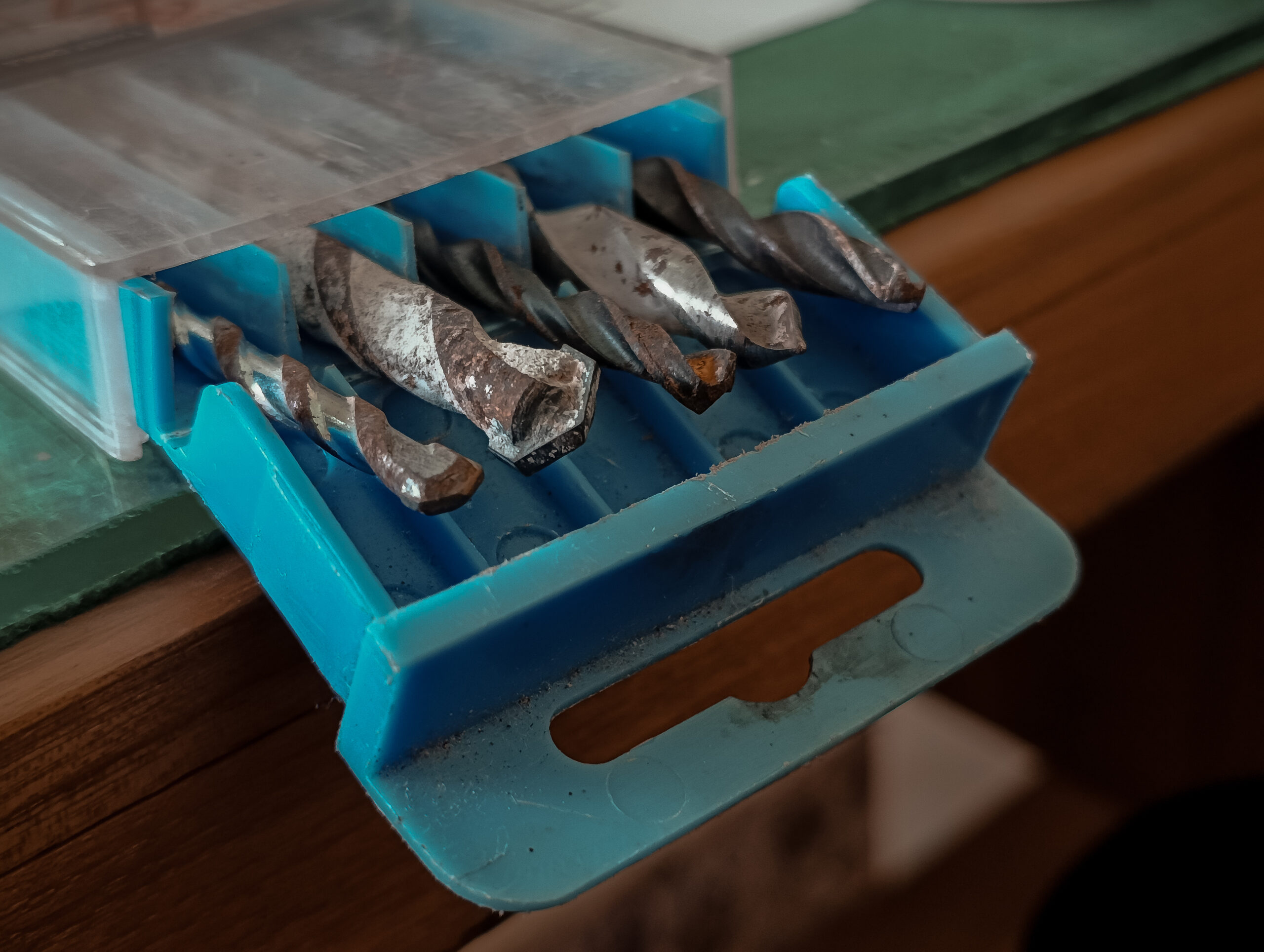 blue-container-with-fish-it-some-silver-fish-it blue-container-with-fish-it-some-silver-fish-it